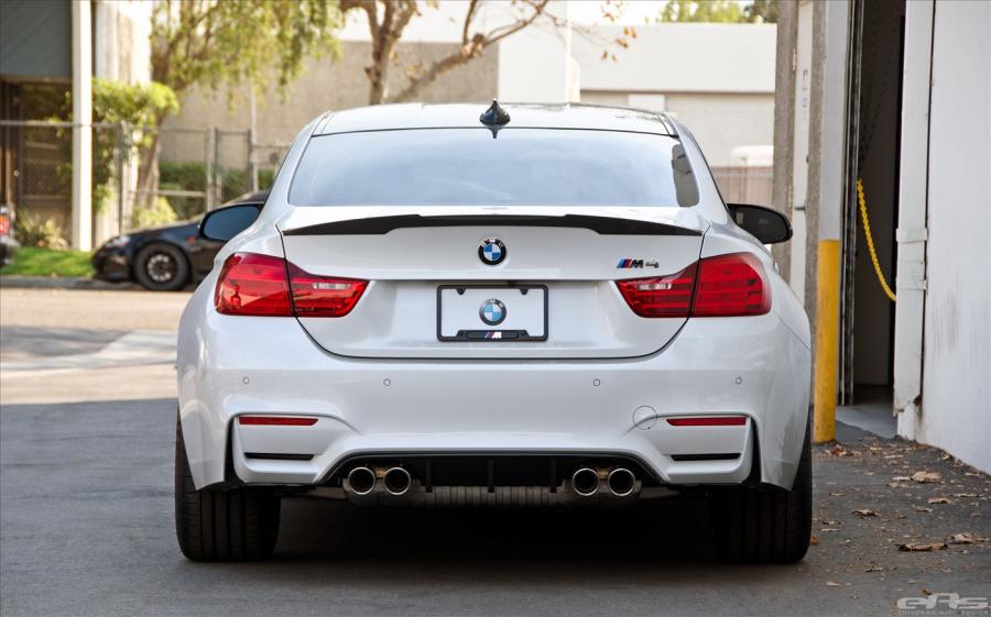  BMW M4 Coupe White by EAS 2014 года  (фото 4 из 20)